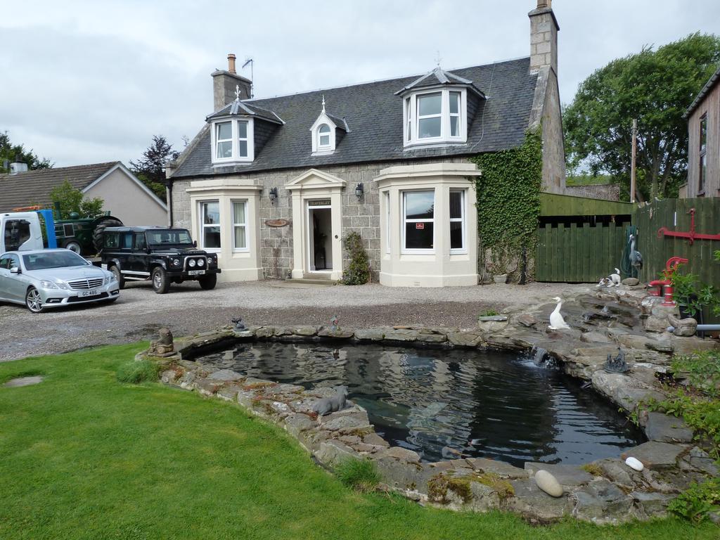 Waverley Villa Grantown-on-Spey Exterior photo